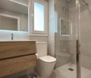 Новый угловой пентхаус с видом на море в Balcón de Finestrat