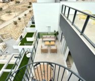 Новый угловой пентхаус с видом на море в Balcón de Finestrat