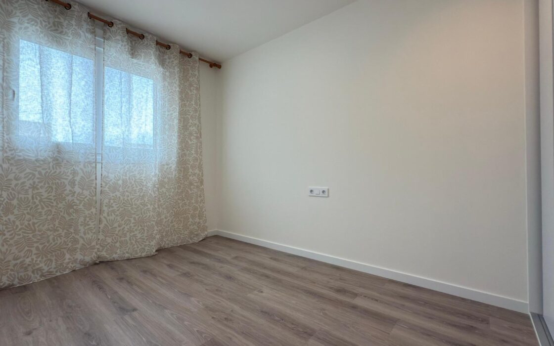 Новый угловой пентхаус с видом на море в Balcón de Finestrat