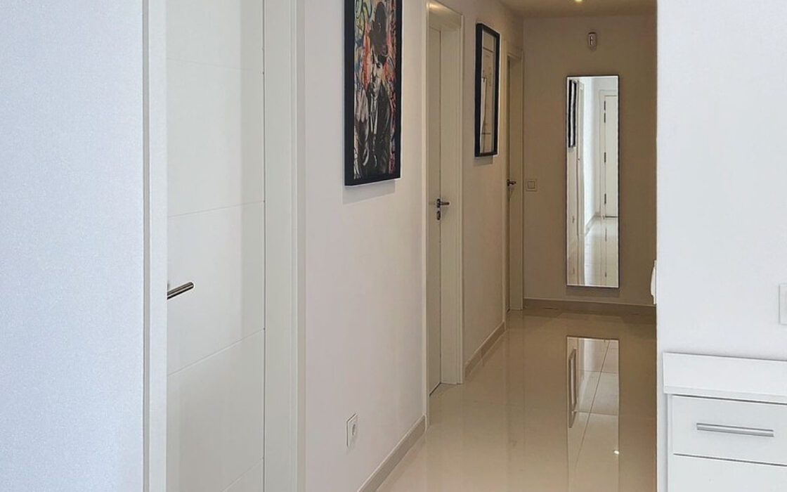 Квартира с террасой в Аталая, 140 кв.м, 4 комнаты