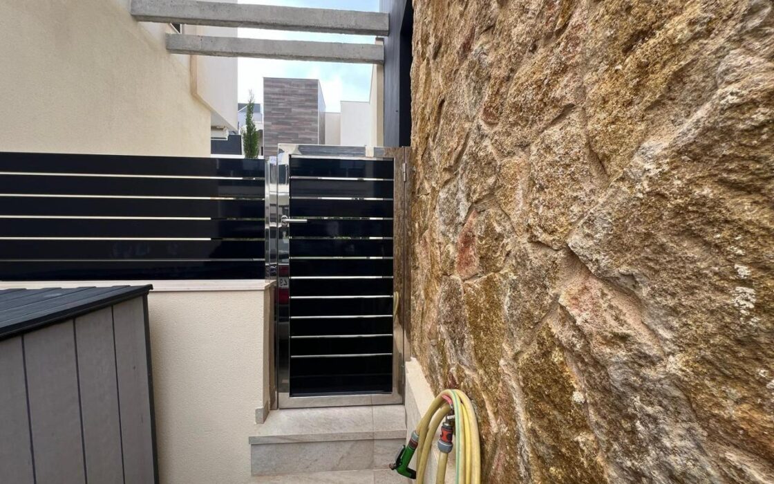 Вилла в Ориуэла Коста 193 кв.м с приватным бассейном