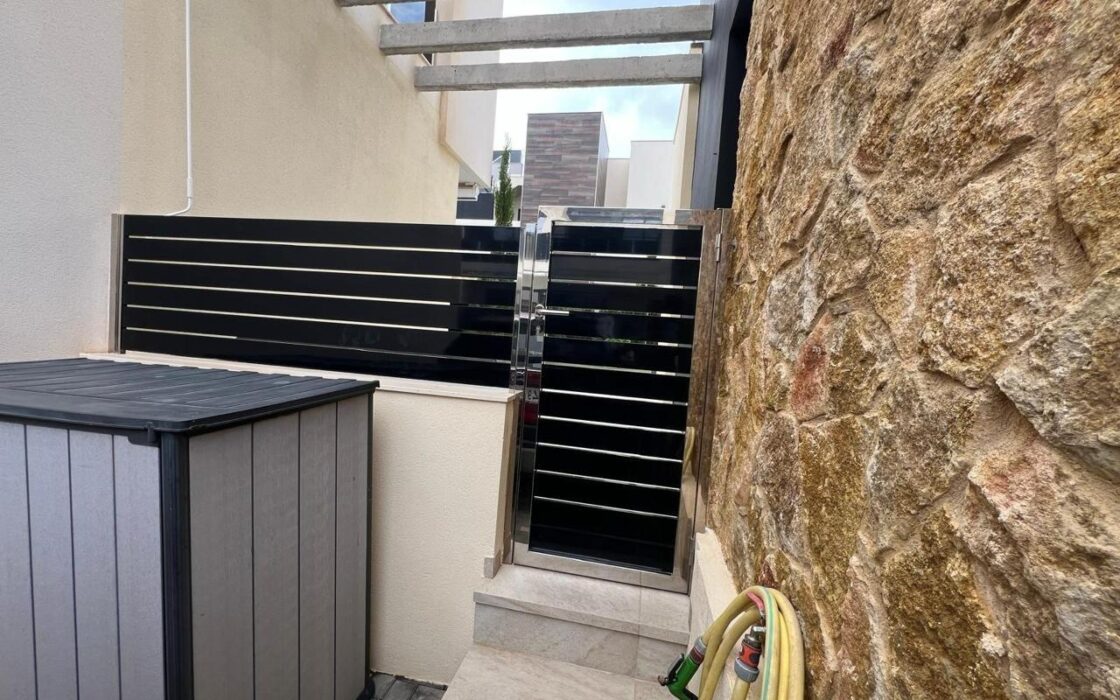 Вилла в Ориуэла Коста 193 кв.м с приватным бассейном