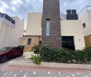 Вилла в Ориуэла Коста 193 кв.м с приватным бассейном