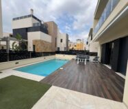 Вилла в Ориуэла Коста 193 кв.м с приватным бассейном