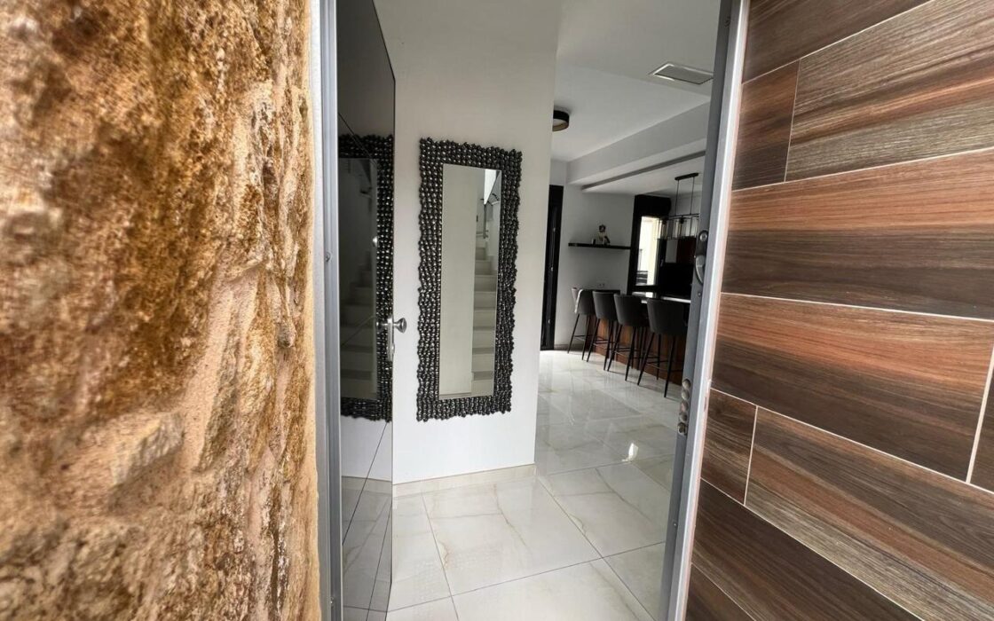 Вилла в Ориуэла Коста 193 кв.м с приватным бассейном