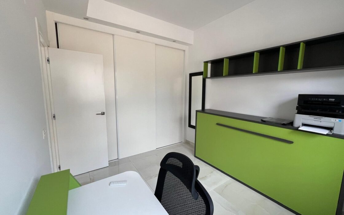 Вилла в Ориуэла Коста 193 кв.м с приватным бассейном