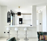 Квартира на первом этаже в Эстепоне 188 кв.м с террасой