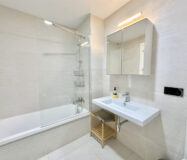 Квартира на первом этаже в Эстепоне 188 кв.м с террасой