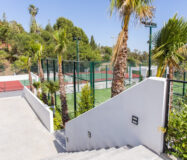 Квартира на первом этаже в Эстепоне 188 кв.м с террасой