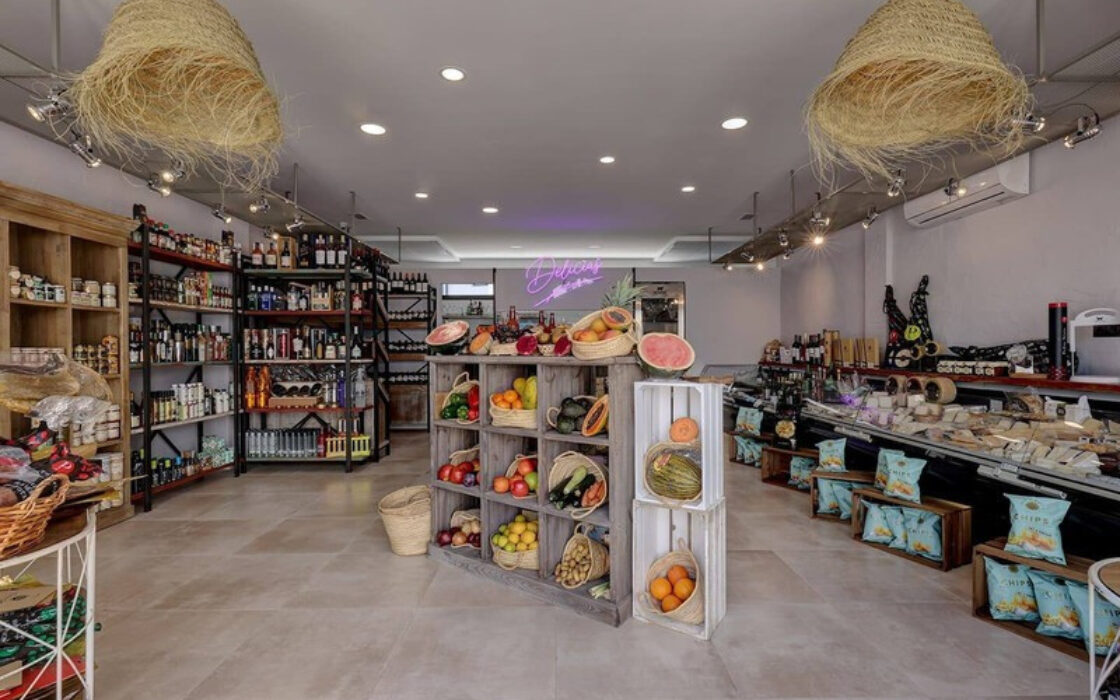 Квартира на первом этаже в Эстепоне 188 кв.м с террасой