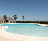 Квартира на первом этаже в Эстепоне 188 кв.м с террасой