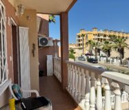 Уютный таунхаус в Ориуэла Коста с террасой 90 кв.м