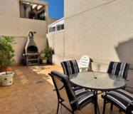 Уютный таунхаус в Ориуэла Коста с террасой 90 кв.м