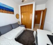 Уютный таунхаус в Ориуэла Коста с террасой 90 кв.м