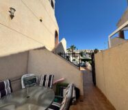 Уютный таунхаус в Ориуэла Коста с террасой 90 кв.м