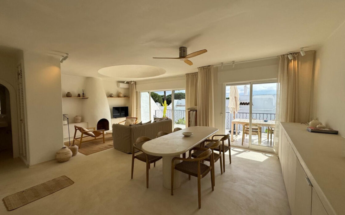 Таунхаус с террасой в Кабопино, 2 спальни, 101 кв.м.