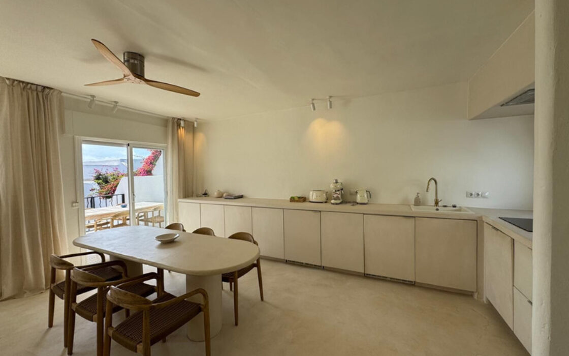 Таунхаус с террасой в Кабопино, 2 спальни, 101 кв.м.