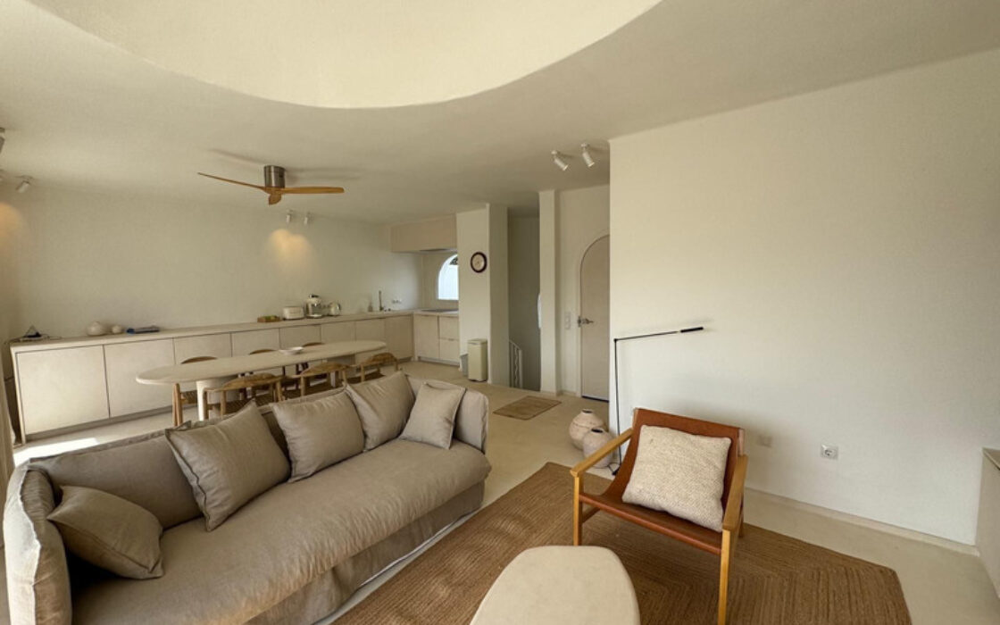 Таунхаус с террасой в Кабопино, 2 спальни, 101 кв.м.