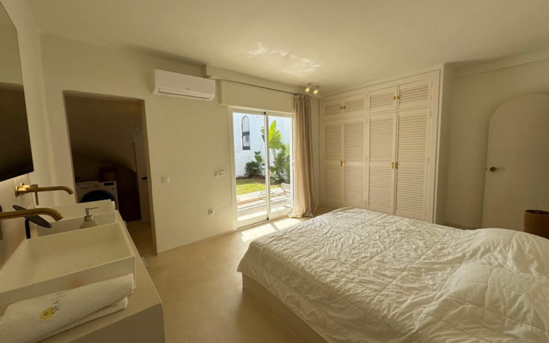 Таунхаус с террасой в Кабопино, 2 спальни, 101 кв.м.