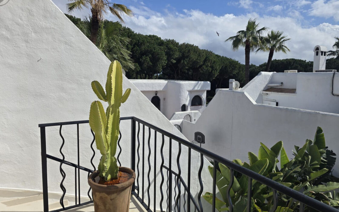 Таунхаус с террасой в Кабопино, 2 спальни, 101 кв.м.