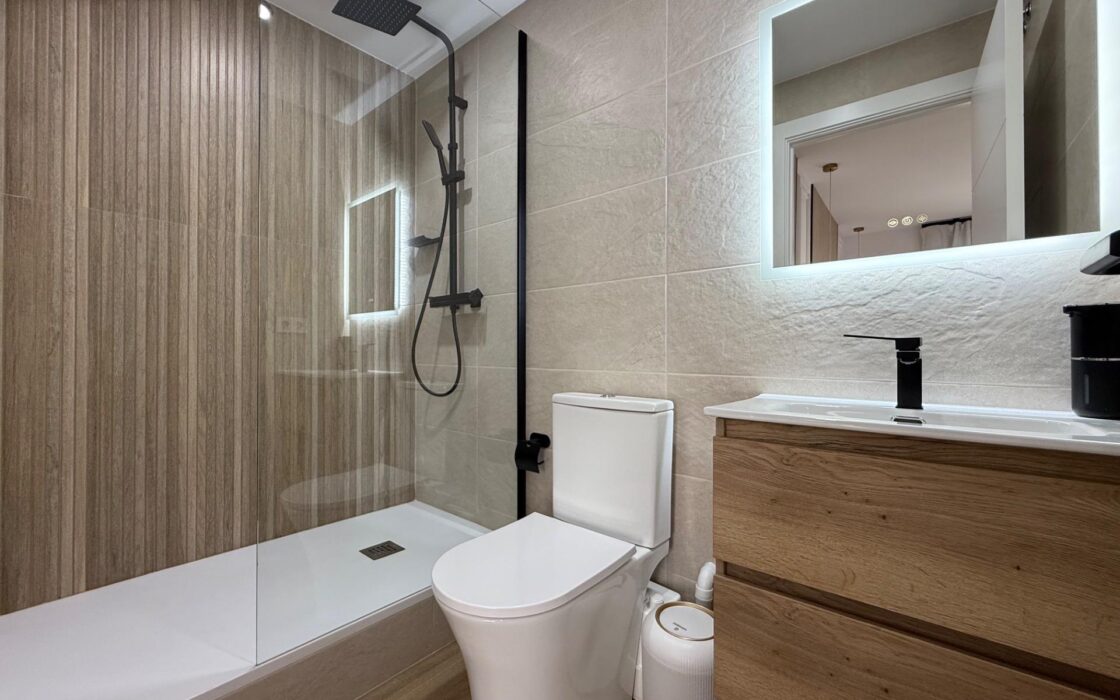 Продаються апартаменти в Аликанте 130 кв.м з туристичною ліцензією