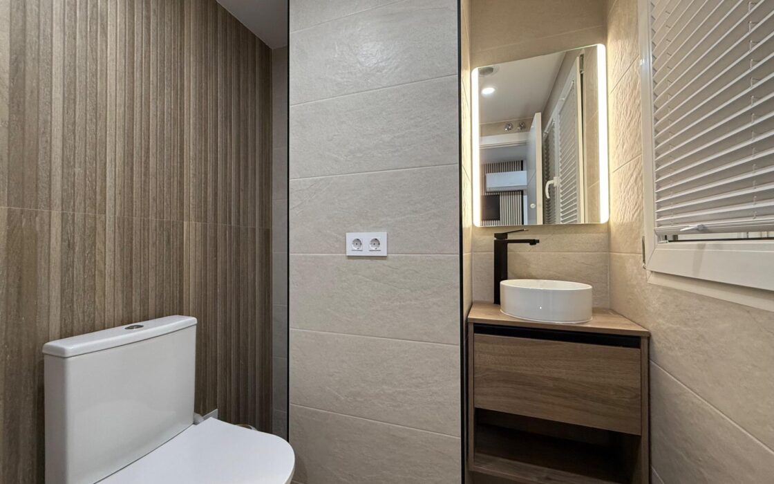 Продаються апартаменти в Аликанте 130 кв.м з туристичною ліцензією