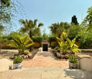 Вилла в Аликанте 500 кв.м с бассейном и террасой