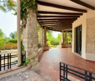 Вилла в Аликанте 500 кв.м с бассейном и террасой