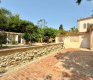 Вилла в Аликанте 500 кв.м с бассейном и террасой