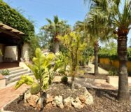 Вилла в Аликанте 500 кв.м с бассейном и террасой