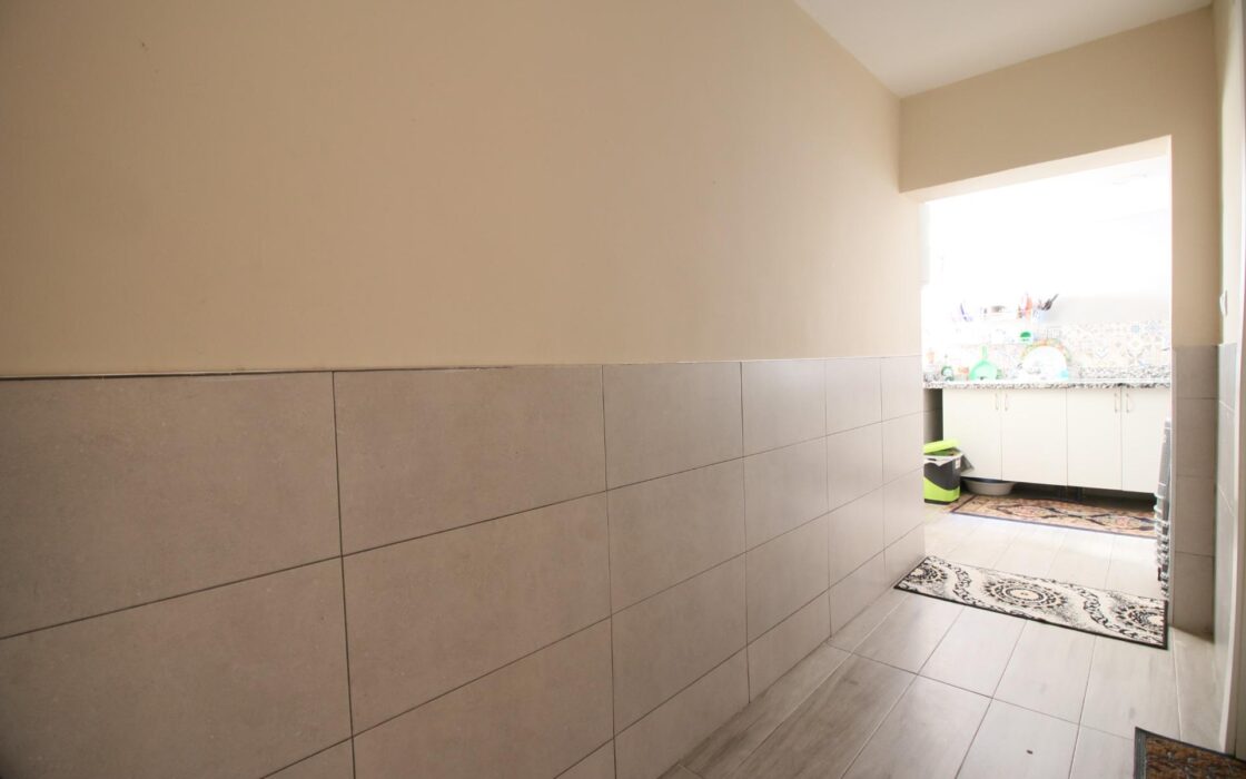 Апартаменты в Аликанте 66 кв.м с 3 спальнями у моря