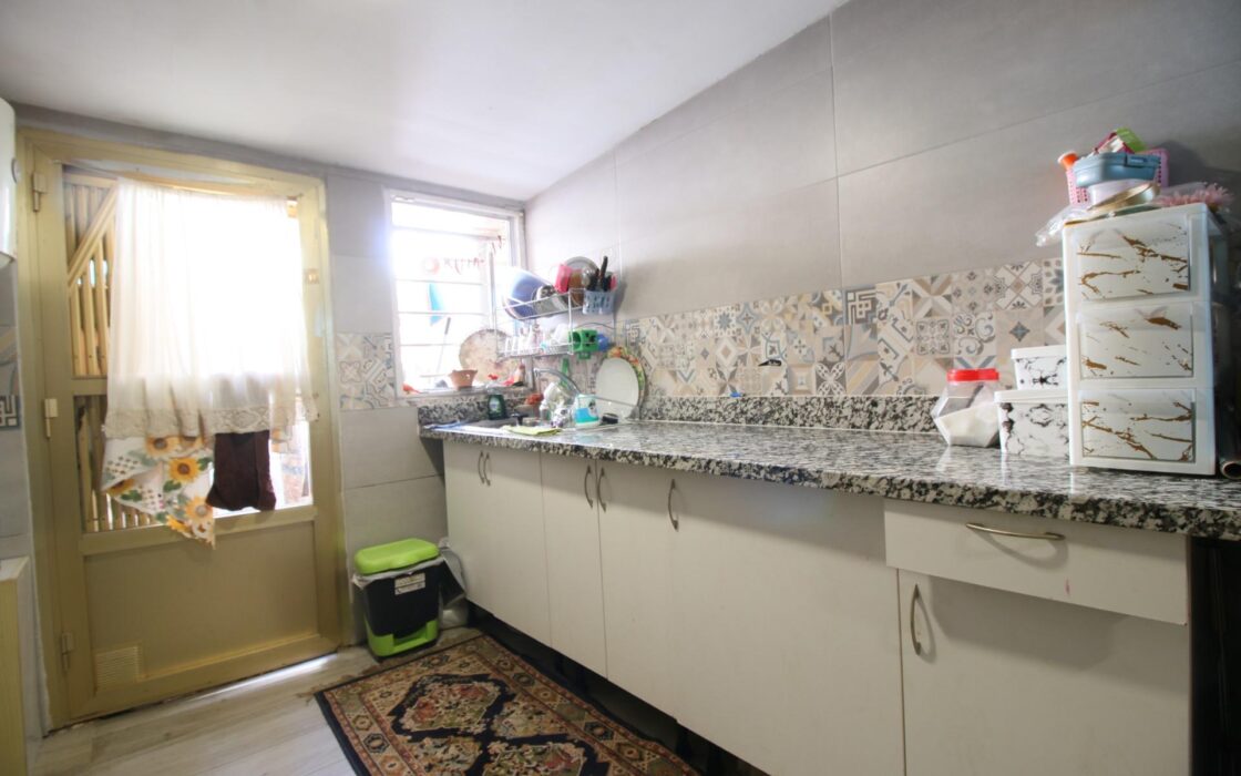 Апартаменты в Аликанте 66 кв.м с 3 спальнями у моря