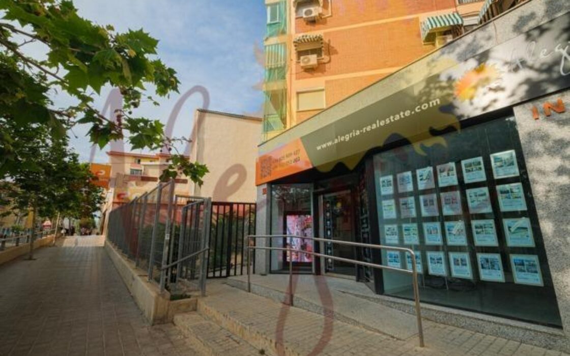 Апартаменты в Аликанте 66 кв.м с 3 спальнями у моря