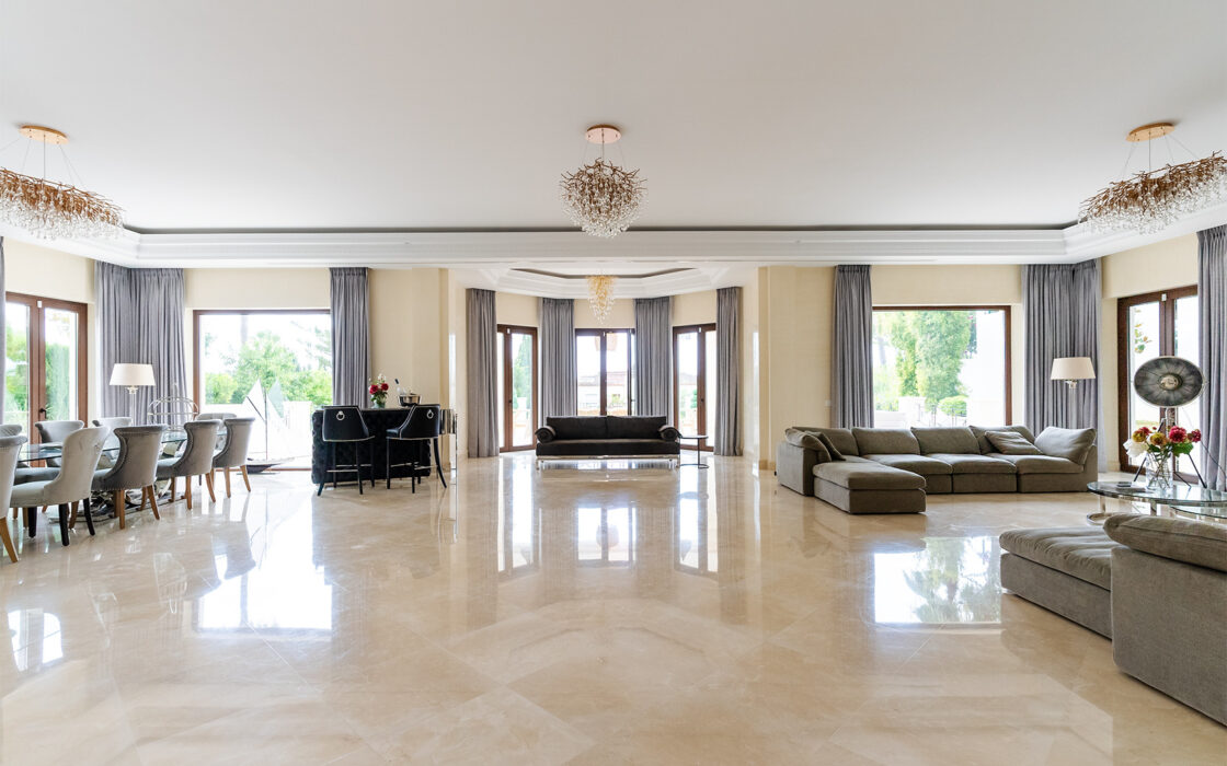 Роскошный пентхаус в Сьерра-Бланке, 374 кв.м, терраса