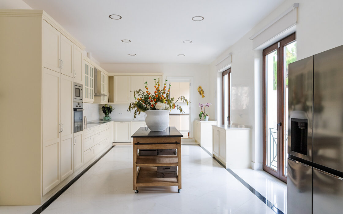 Роскошный пентхаус в Сьерра-Бланке, 374 кв.м, терраса