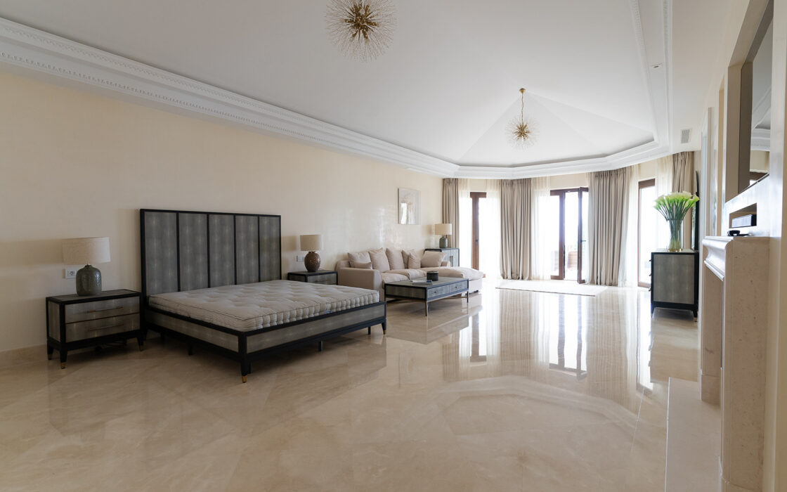 Роскошный пентхаус в Сьерра-Бланке, 374 кв.м, терраса