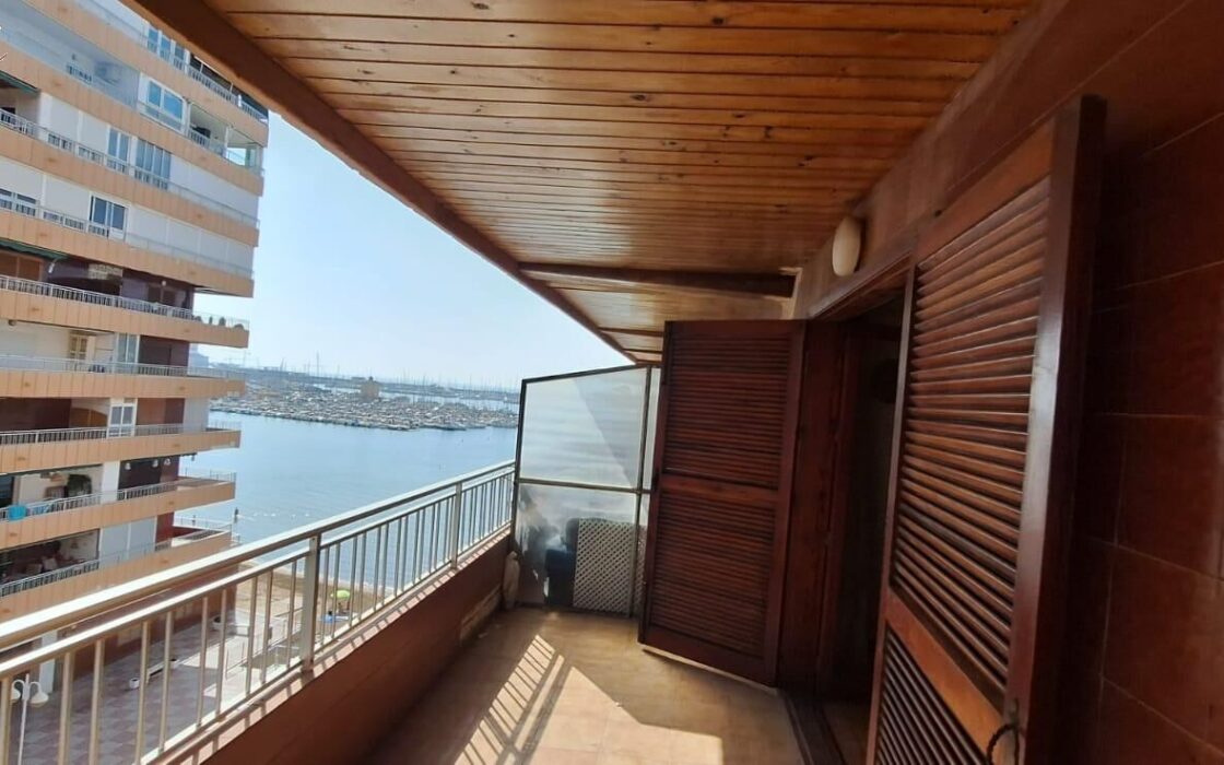 Простора квартира 111 кв.м в Асекионе Торревьеха у моря