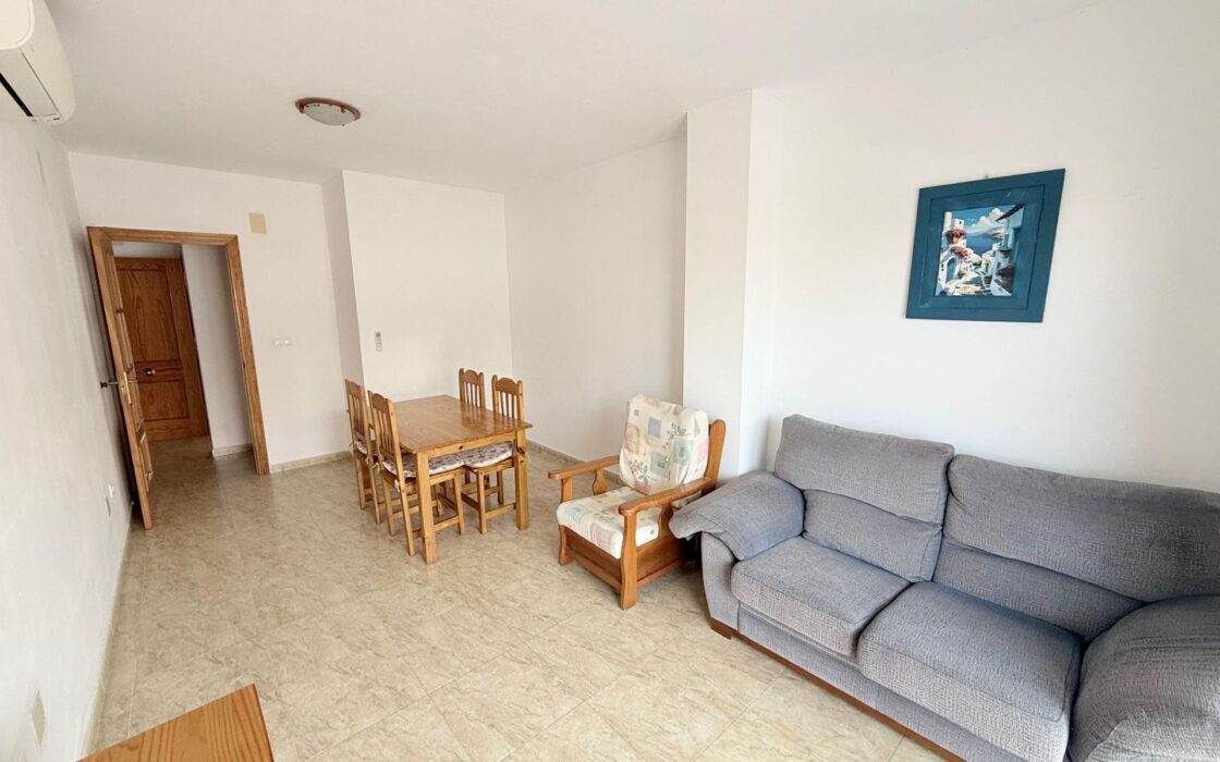 Апартаменти 112 кв.м у моря в Гуардамаре з балконом