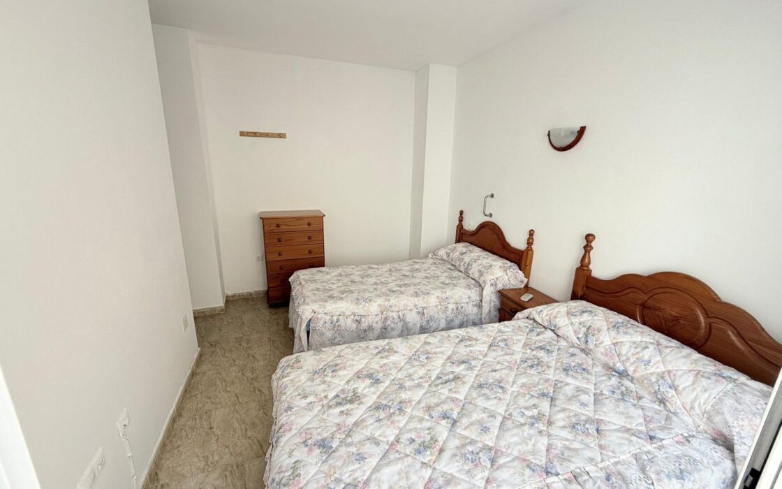 Апартаменти 112 кв.м у моря в Гуардамаре з балконом