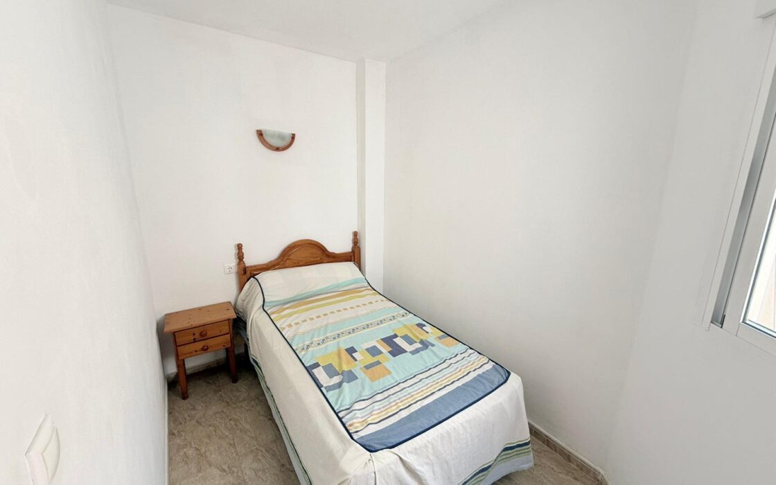 Апартаменти 112 кв.м у моря в Гуардамаре з балконом