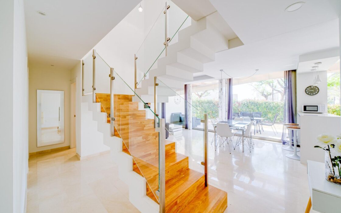 Таунхаус у моря в Вильяхойосе с террасой 156 кв.м