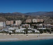 Таунхаус у моря в Вильяхойосе с террасой 156 кв.м