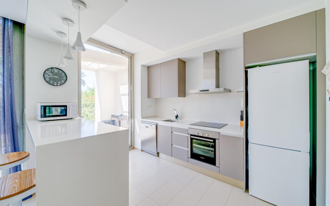 Таунхаус у моря в Вильяхойосе с террасой 156 кв.м