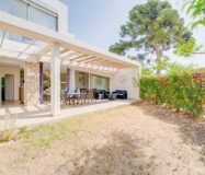 Таунхаус у моря в Вильяхойосе с террасой 156 кв.м