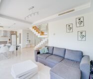 Таунхаус у моря в Вильяхойосе с террасой 156 кв.м