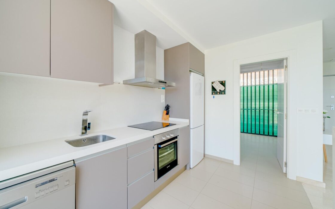 Таунхаус у моря в Вильяхойосе с террасой 156 кв.м