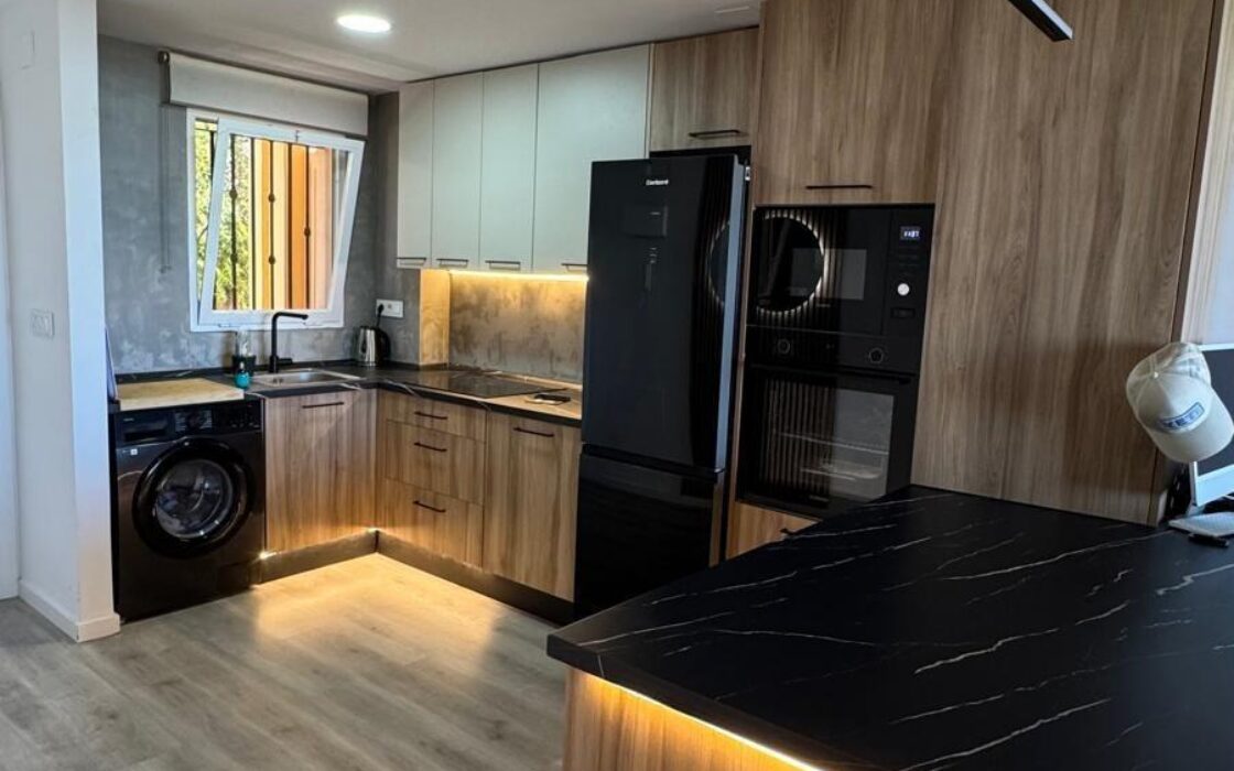 Апартаменти 80 кв.м в Mutxamel з терасою та басейном