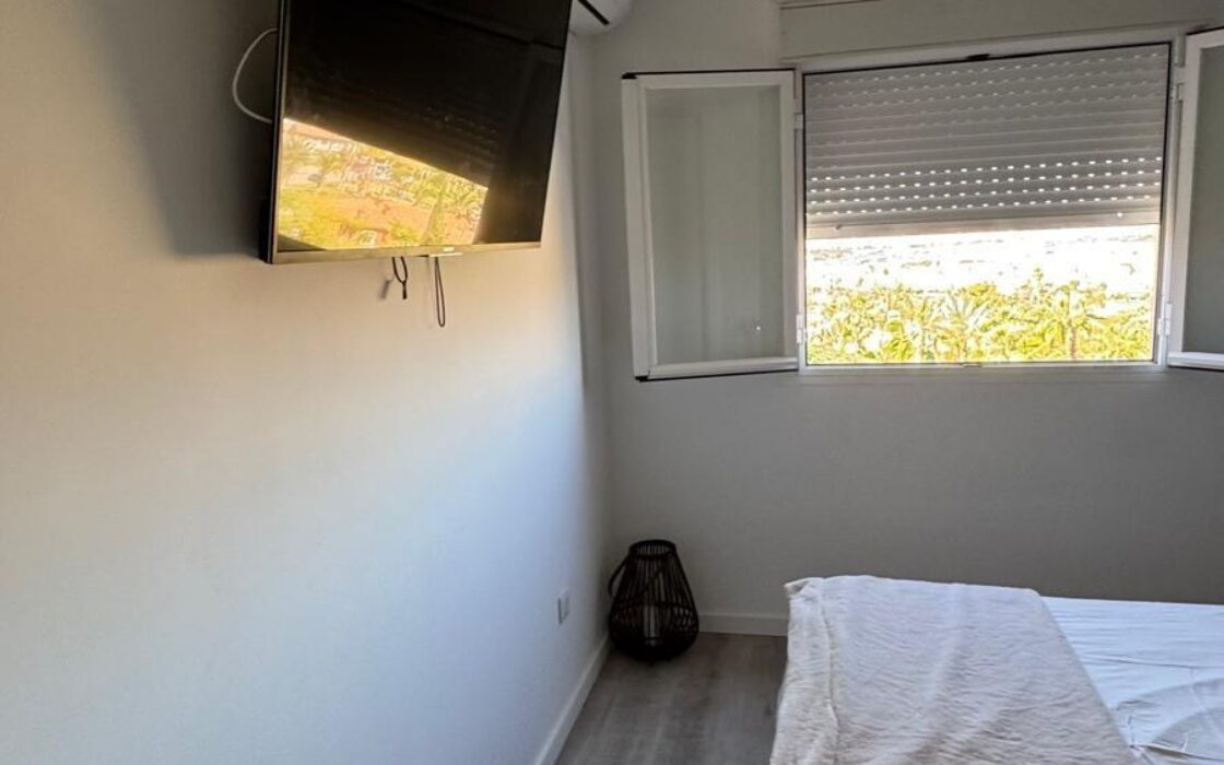 Апартаменти 80 кв.м в Mutxamel з терасою та басейном