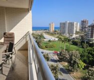 Апартаменти в Аликанте 110 кв.м у моря з терасою