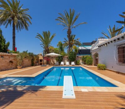 Вилла в Ориуэла Коста 168 кв.м з терасою та басейном